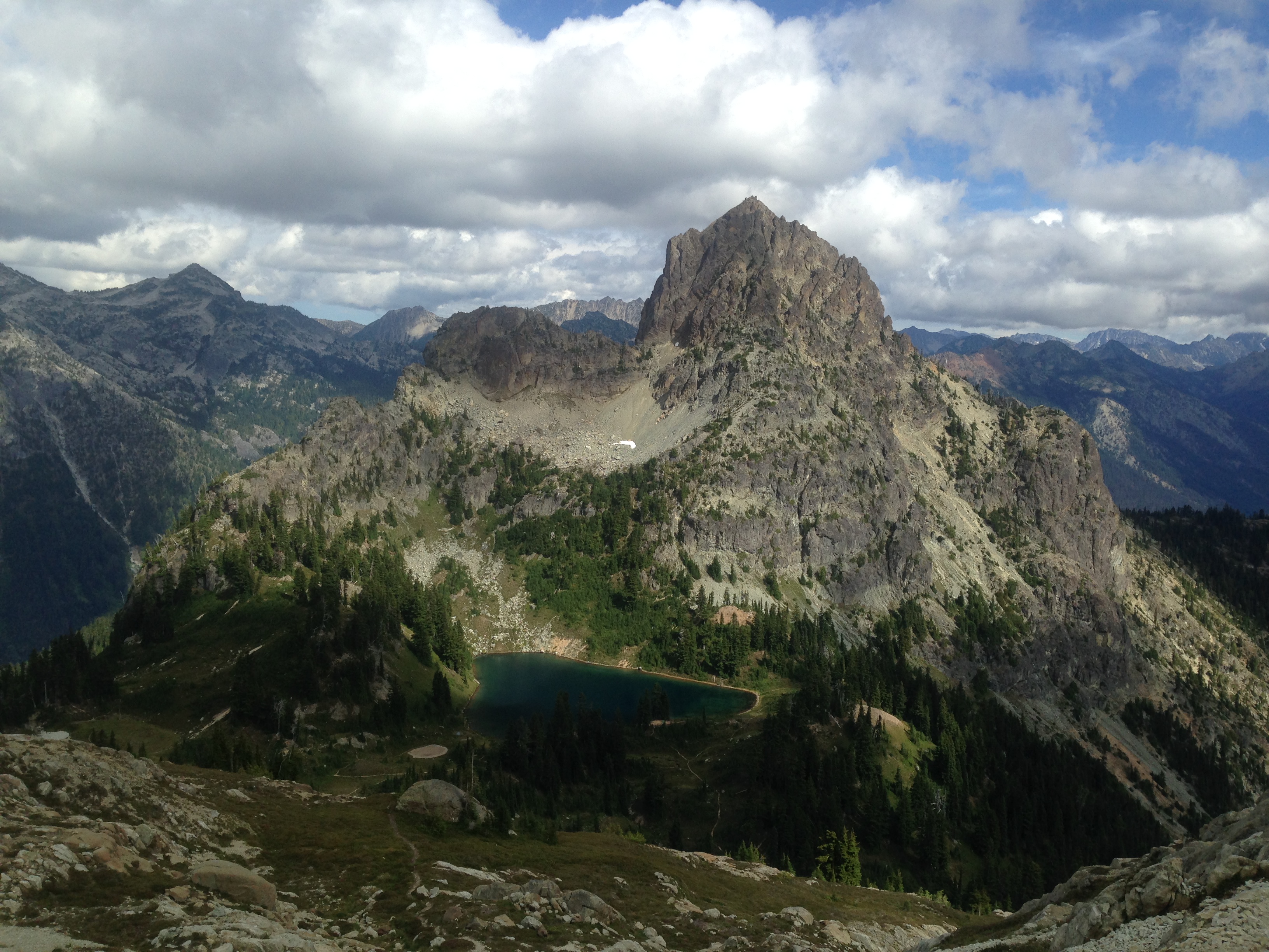 Cathedral Rock-Deception Pass-Tuck & Robin Lakes — The Mountaineers