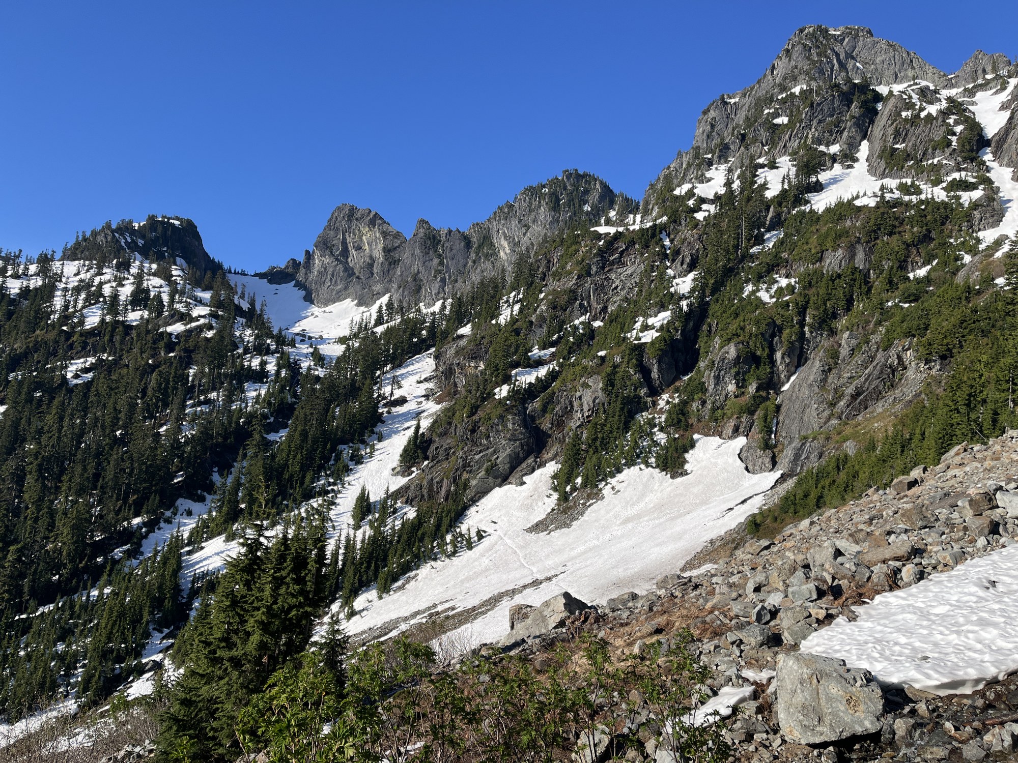 Basic Rock Climb - The Tooth/South Face — The Mountaineers