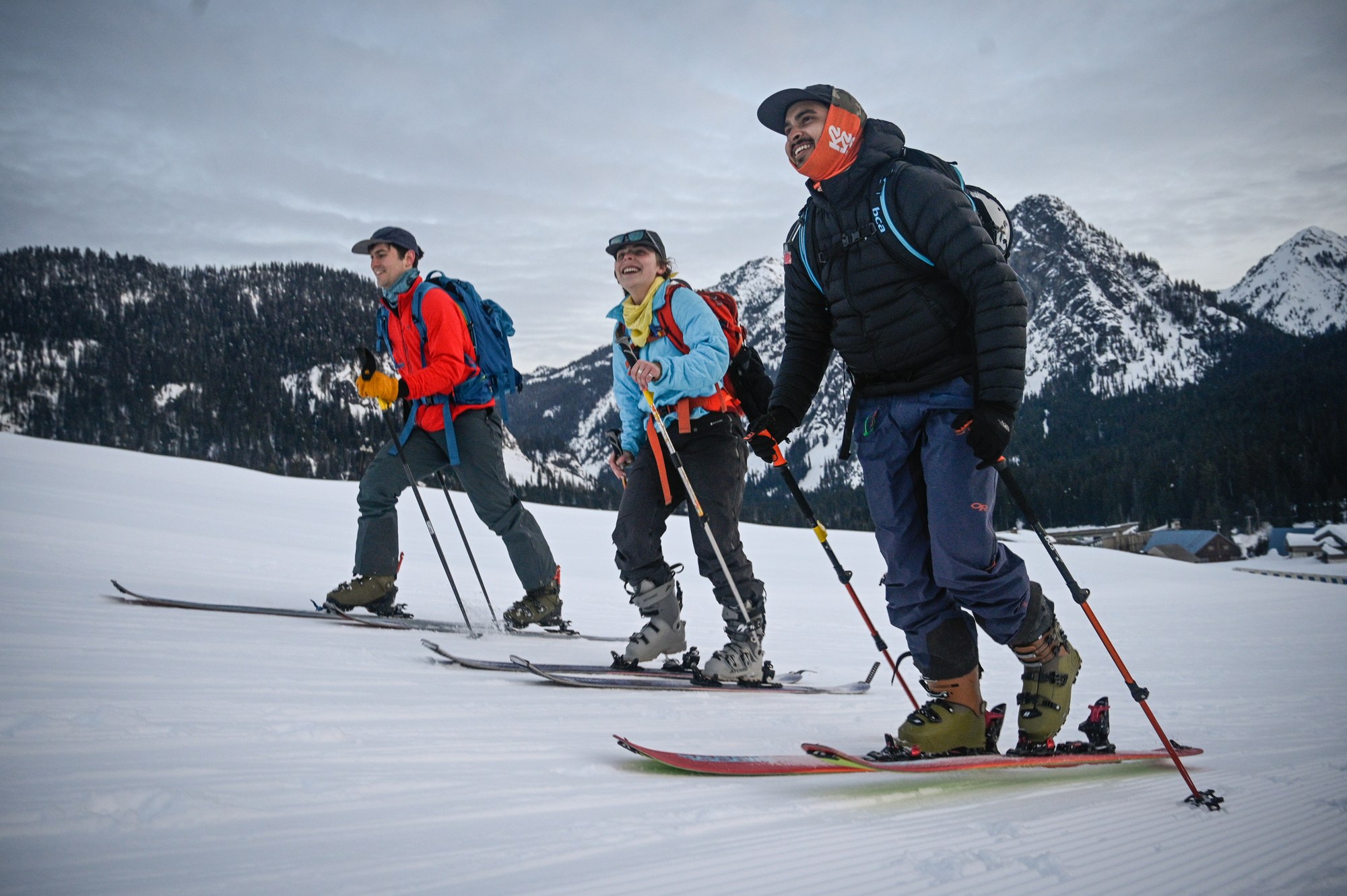 alaskan mountain race        
        <figure class=