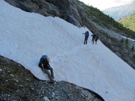 Understanding the Hut to Hut Trekking Season in the Alps