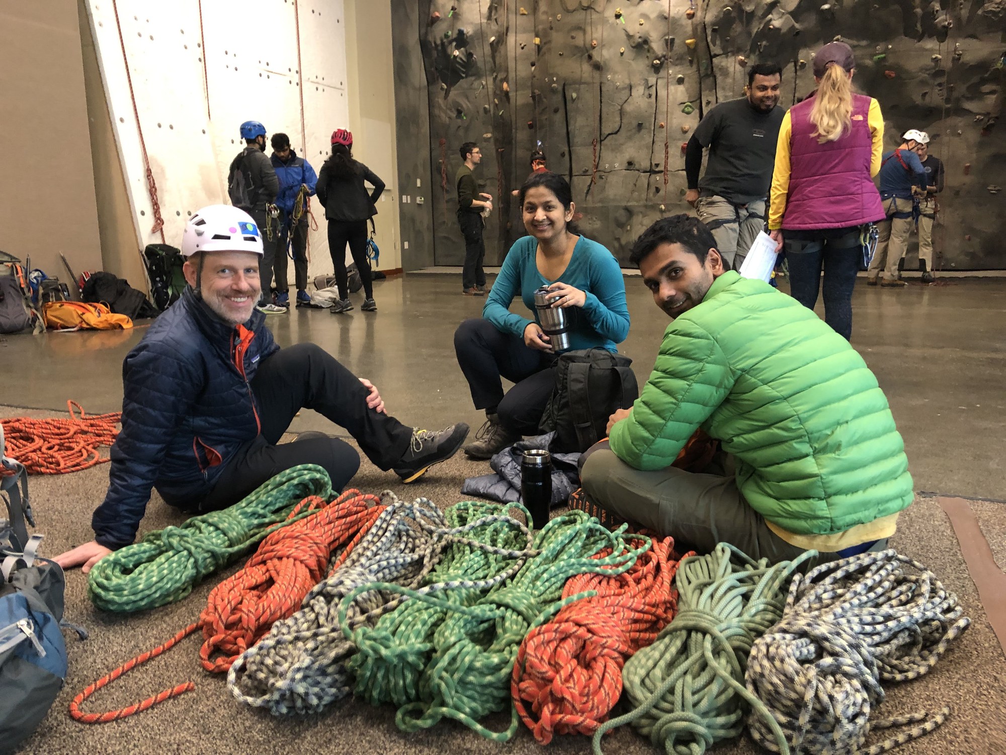 Basic Climbing Practice Session - Mountaineers Seattle Program Center ...