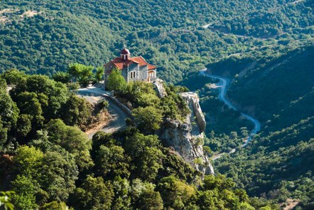 Walking the Wild:  Hike the Menalon Trail on Greece's Peloponnese Peninsula, with Cindy Hoover